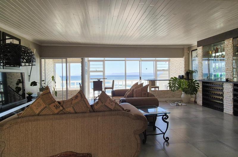 7 Bedroom Property for Sale in De Kelders Western Cape